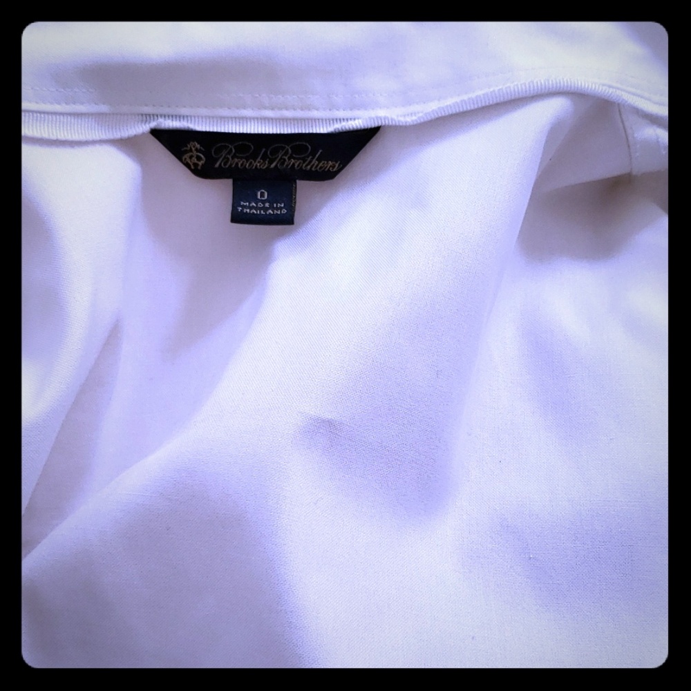 Brooks brothers 97٪ cotton white button down shirt